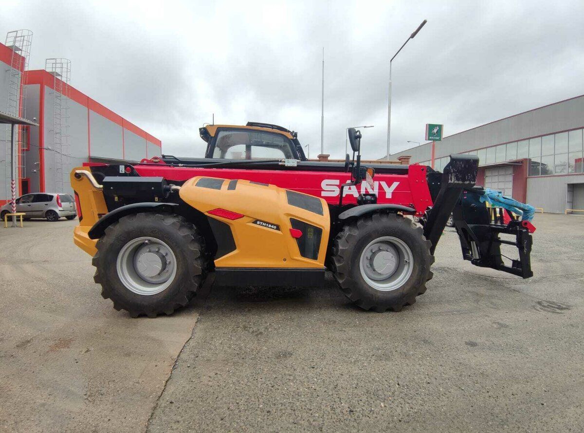 Sany STH1440E