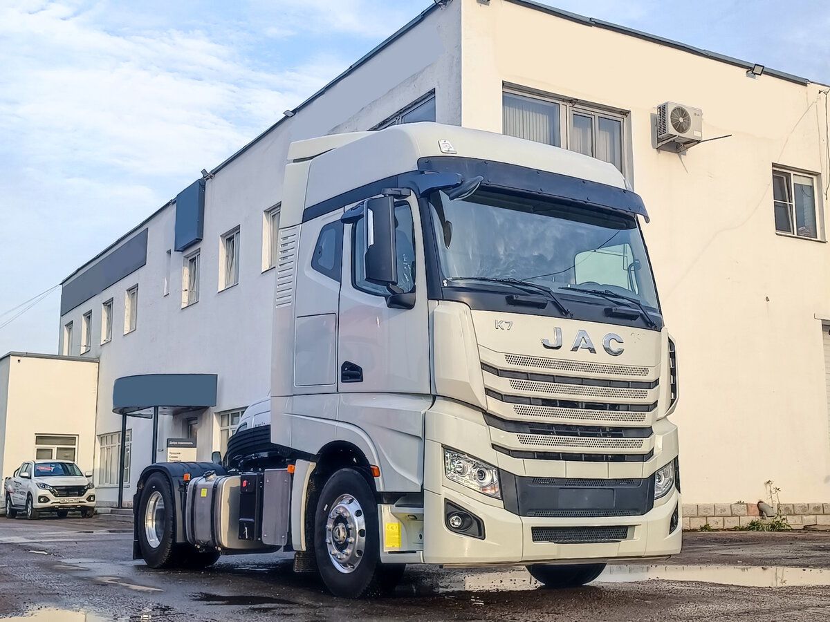 JAC K7