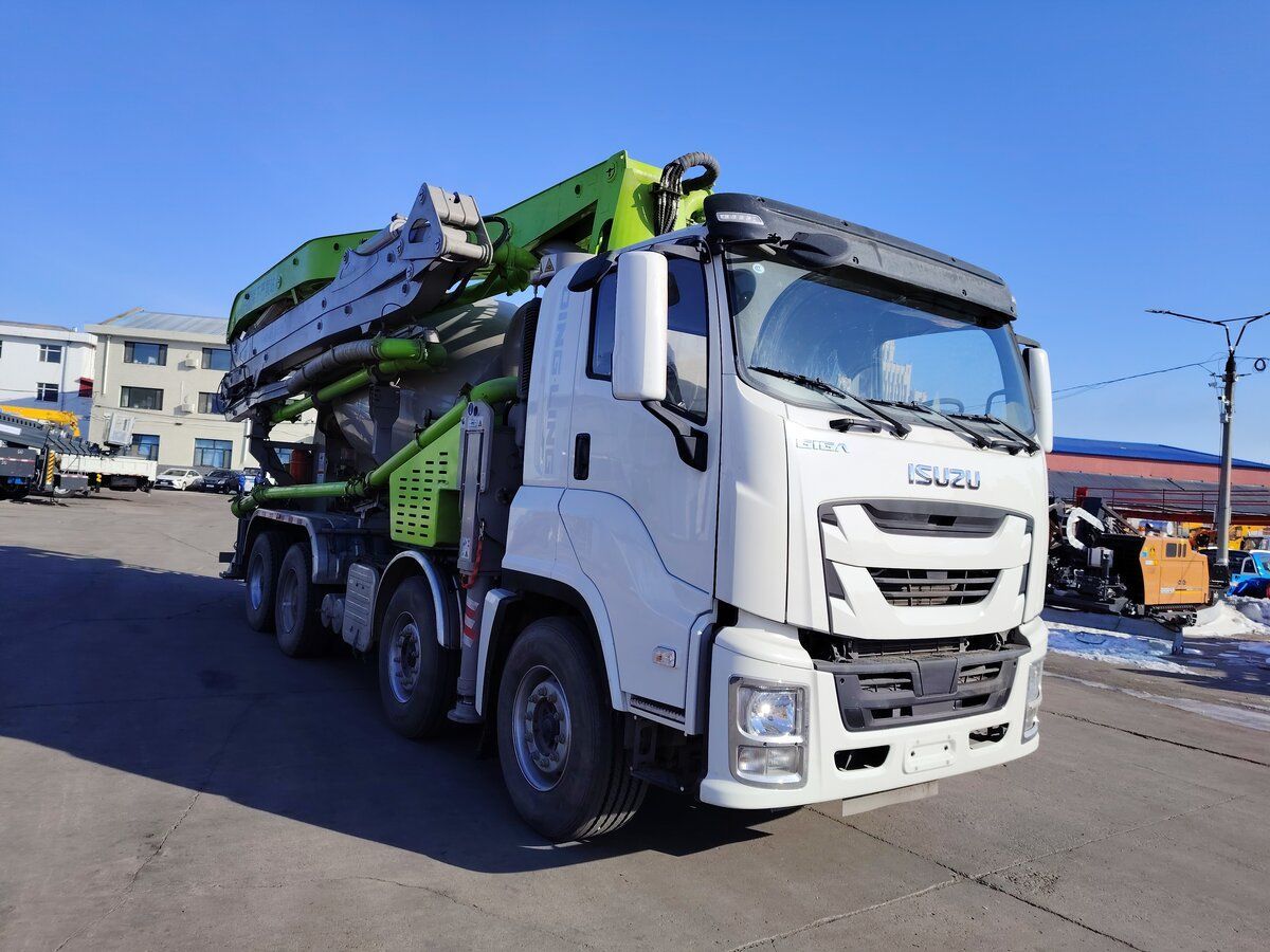 Isuzu Автобетононасос
