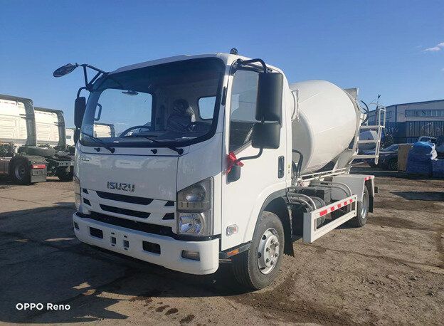 Isuzu Автобетоносмеситель