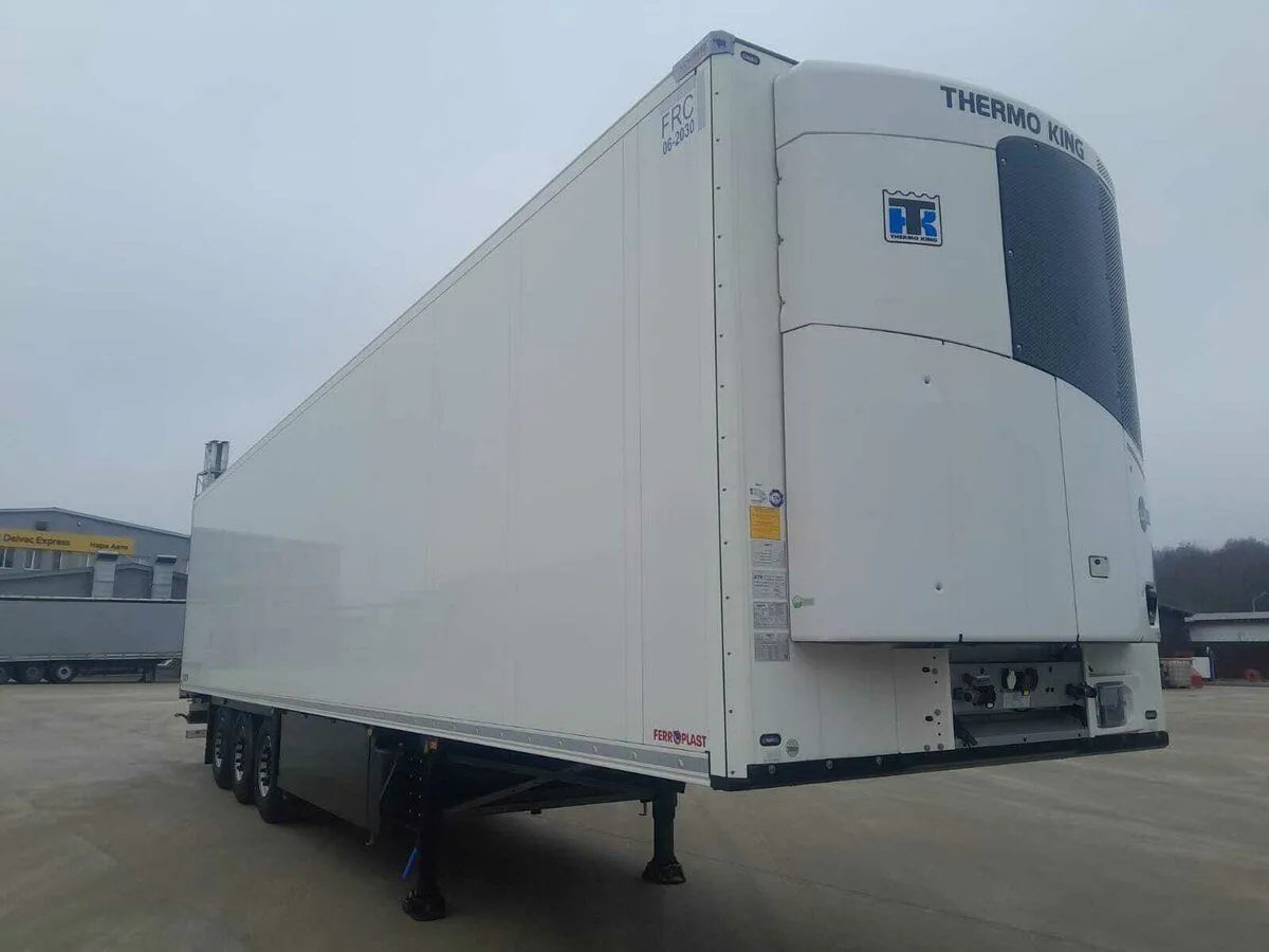 Schmitz Cargobull SKO