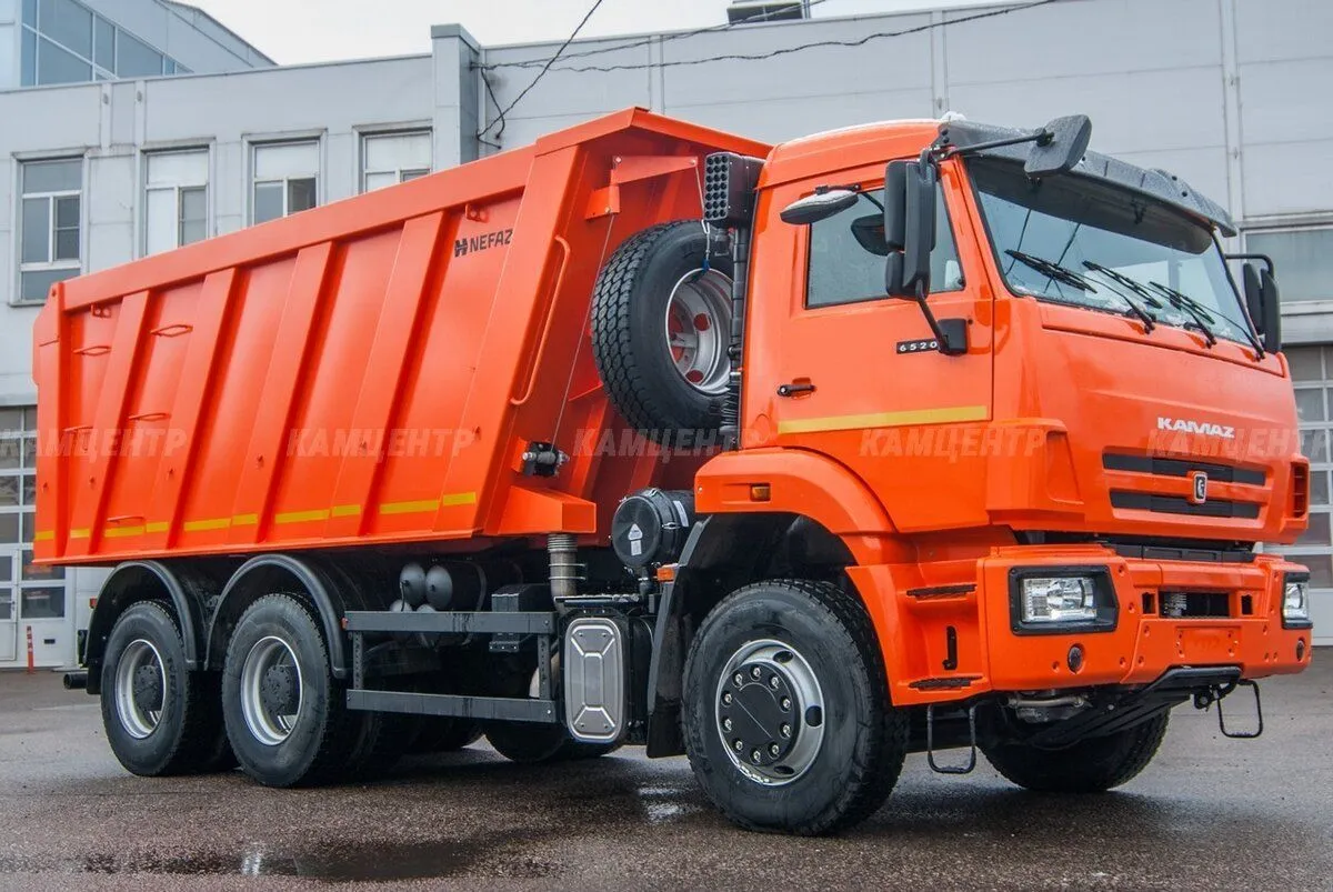 КамАЗ 6520
